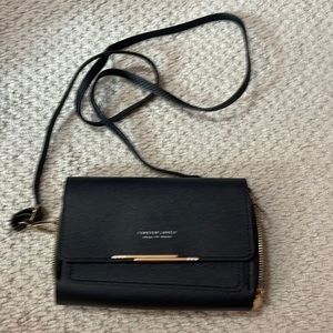 Hanging wallet